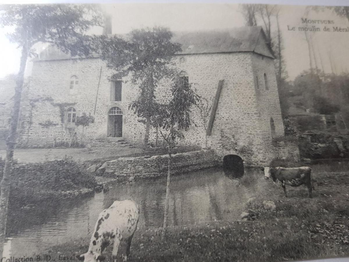 Le Moulin De Meral Montsûrs Eksteriør billede
